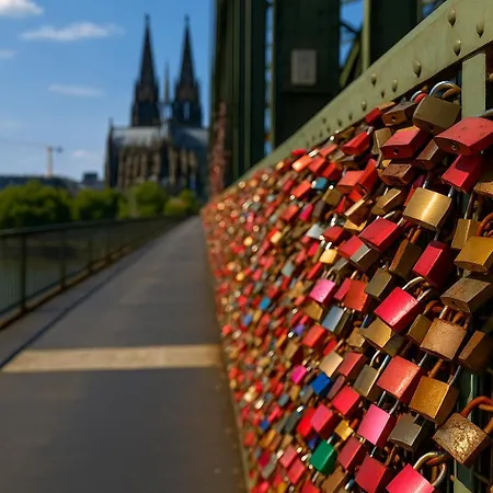 Apartment Penthouse Köln 66 *