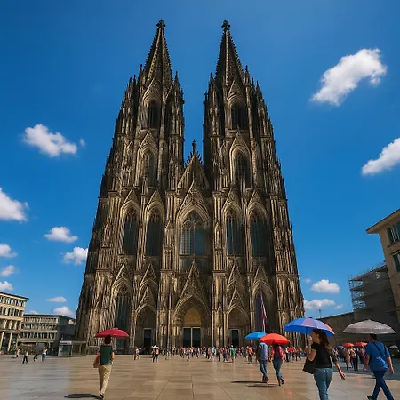 Penthouse Köln 66 *